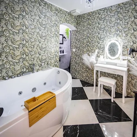 Apartament Sweet - Minicasa A Con Jacuzzi E Cucina Trani